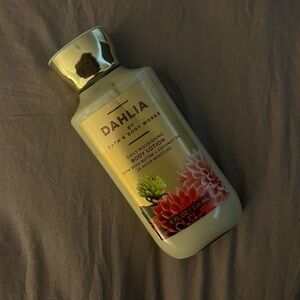 Bath&Body Works Dahlia Lotion